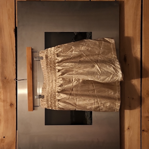 ASOS Gold Short Size Medium - Picture 3 of 3